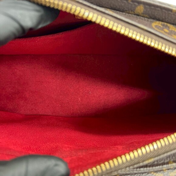 LOUIS VUITTON Brown Monogram Leather Shoulder Bag - Picture 9 of 10